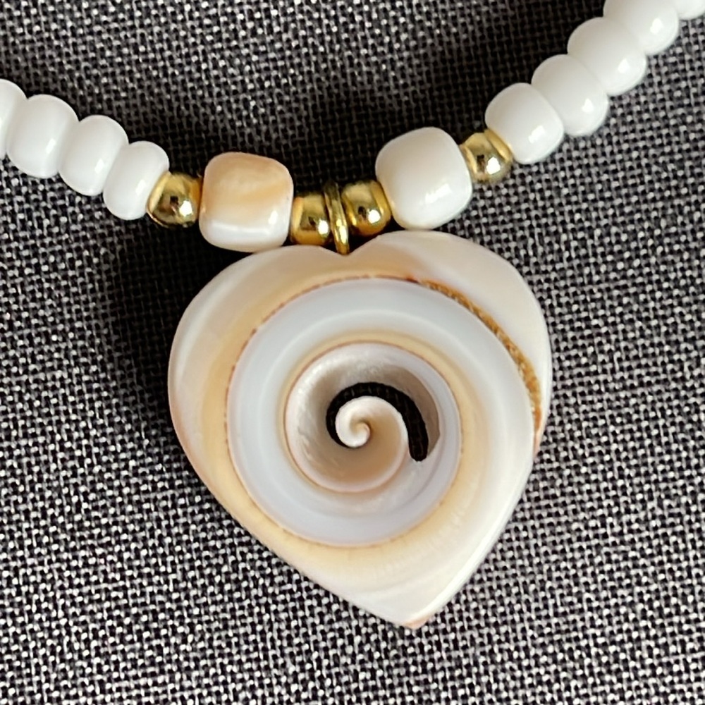ANKLE BRACELET with ๐ค Seashell & beads - Picture 3 of 8